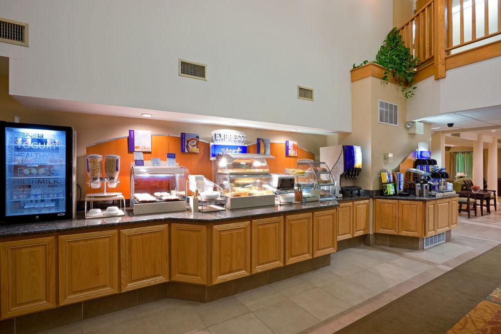 Holiday Inn Express & Suites Carneys Point - Pennsville By Ihg Exteriér fotografie
