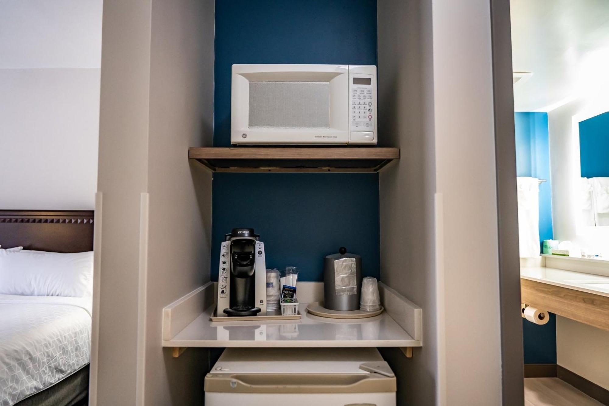 Holiday Inn Express & Suites Carneys Point - Pennsville By Ihg Exteriér fotografie