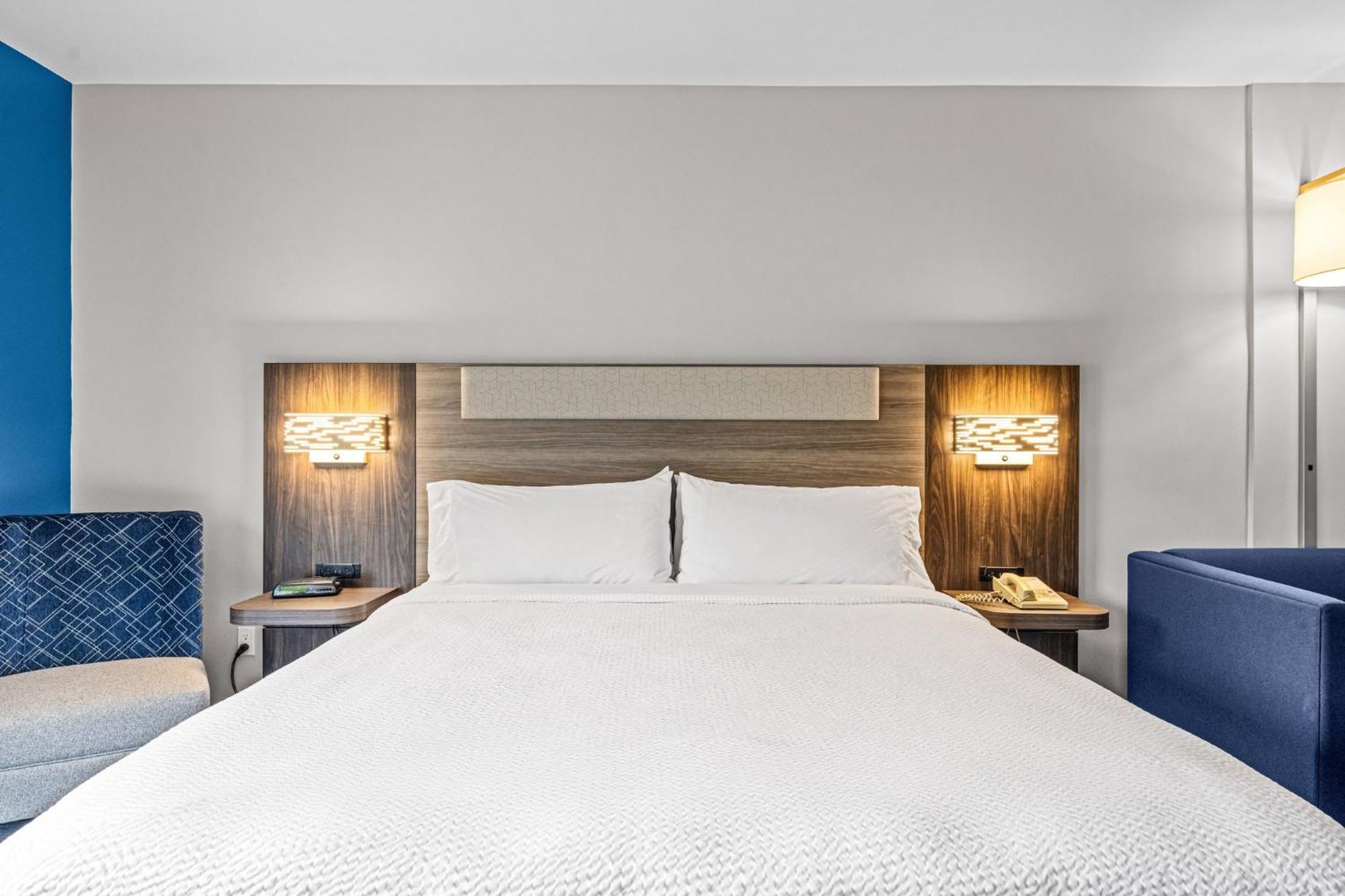 Holiday Inn Express & Suites Carneys Point - Pennsville By Ihg Exteriér fotografie