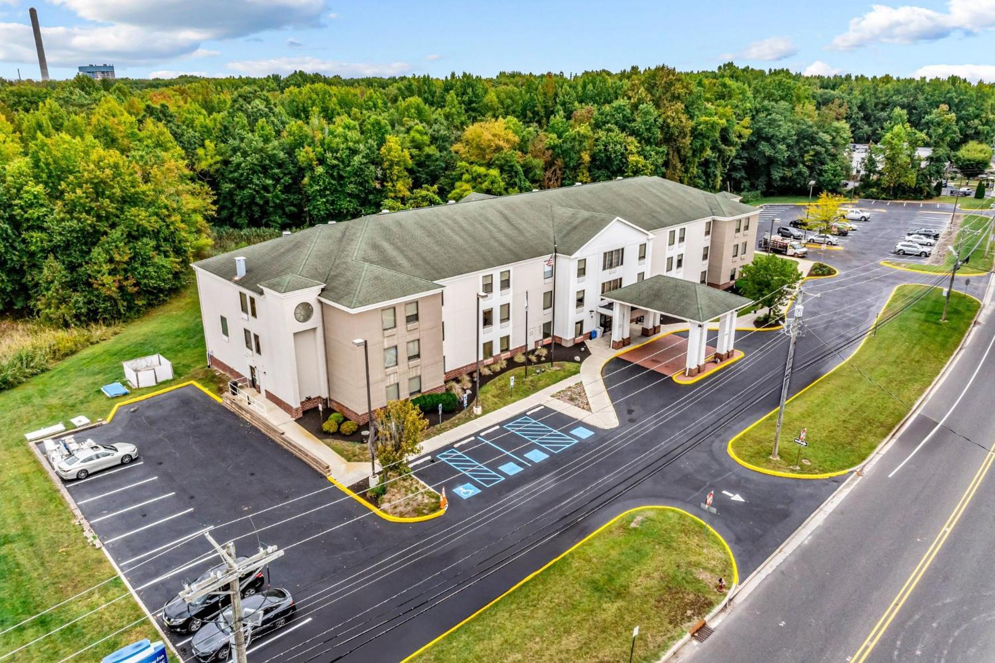 Holiday Inn Express & Suites Carneys Point - Pennsville By Ihg Exteriér fotografie